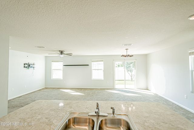 2165 PEBBLE POINT Drive, Green Cove Springs, FL 32043