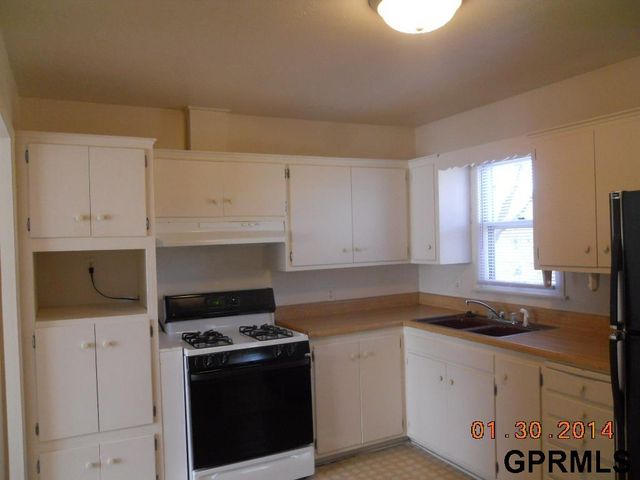 2314 Emiline Street, Bellevue, NE 68147