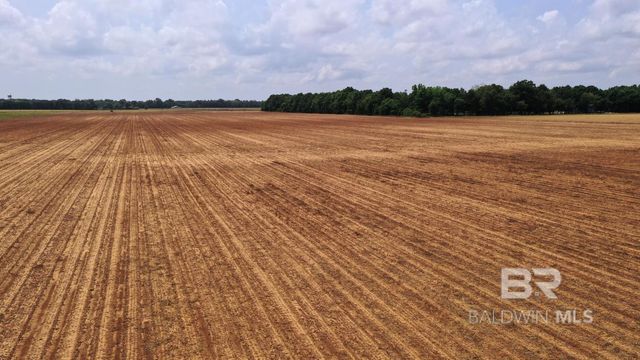 1 Highway 182, Jay, FL 32565