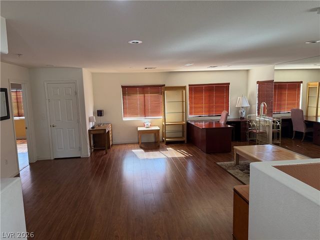 178 Flying Hills Avenue, Las Vegas, NV 89148