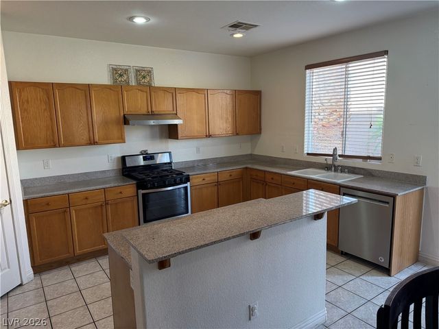 178 Flying Hills Avenue, Las Vegas, NV 89148