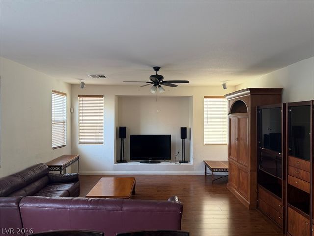 178 Flying Hills Avenue, Las Vegas, NV 89148