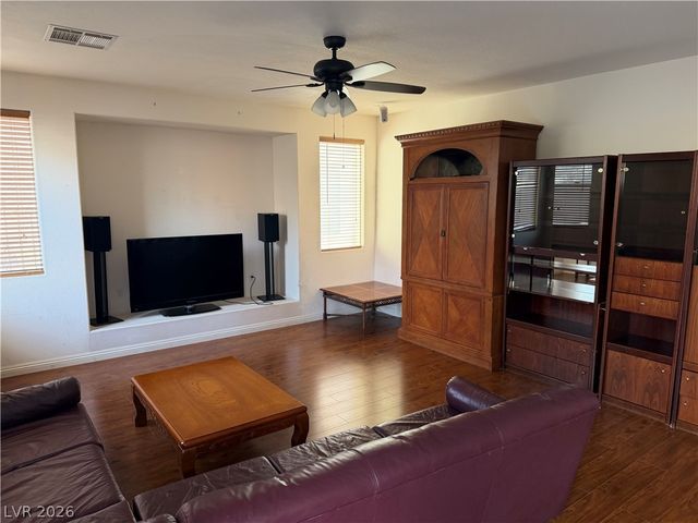 178 Flying Hills Avenue, Las Vegas, NV 89148