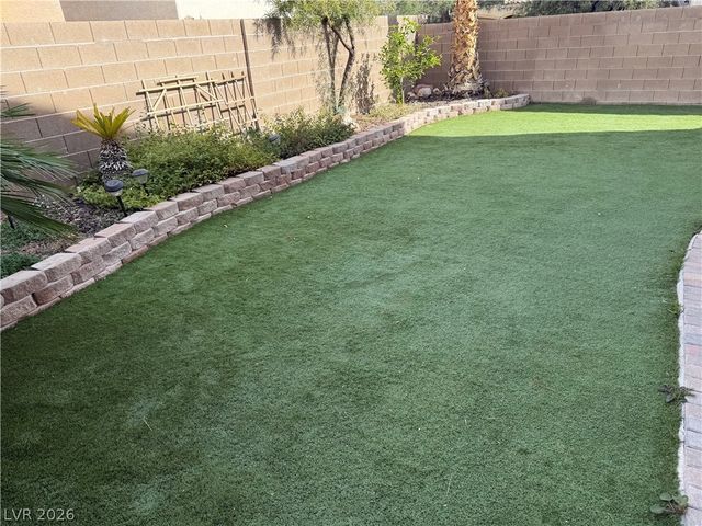 178 Flying Hills Avenue, Las Vegas, NV 89148