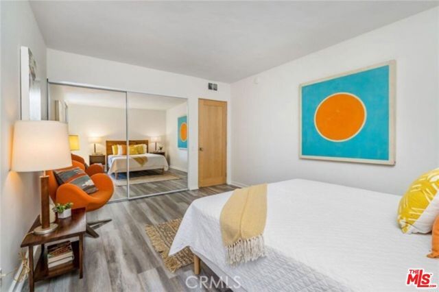 1015 N Kings Road 301, West Hollywood, CA 90069