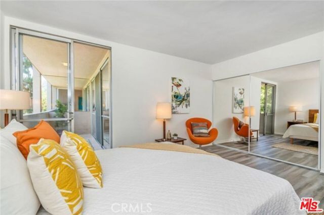 1015 N Kings Road 301, West Hollywood, CA 90069