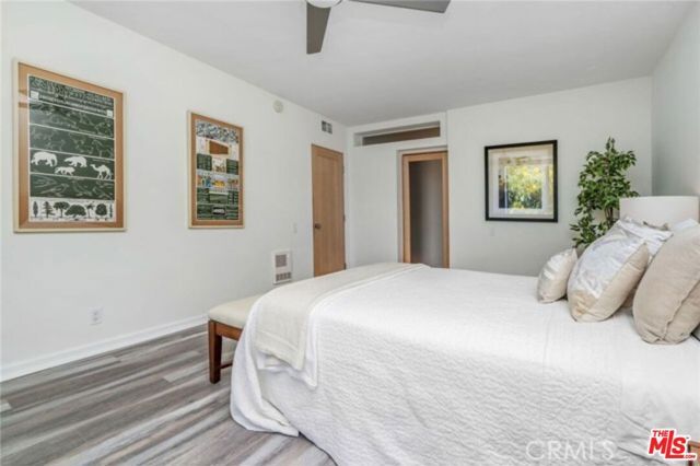 1015 N Kings Road 301, West Hollywood, CA 90069