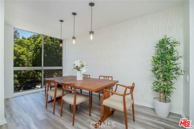 1015 N Kings Road 301, West Hollywood, CA 90069