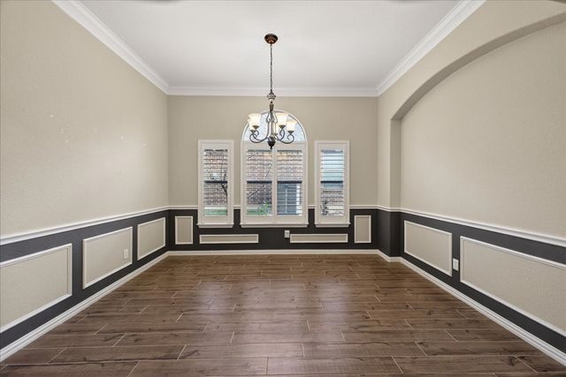 829 Greenwood Drive, Burleson, TX 76028