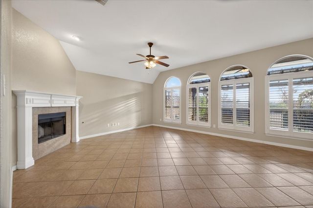 829 Greenwood Drive, Burleson, TX 76028