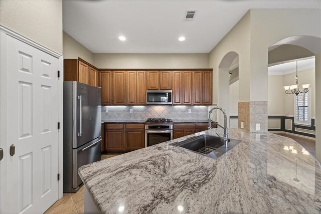 829 Greenwood Drive, Burleson, TX 76028