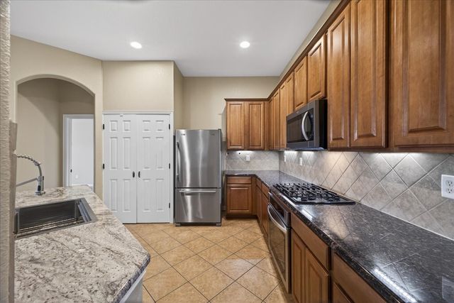 829 Greenwood Drive, Burleson, TX 76028