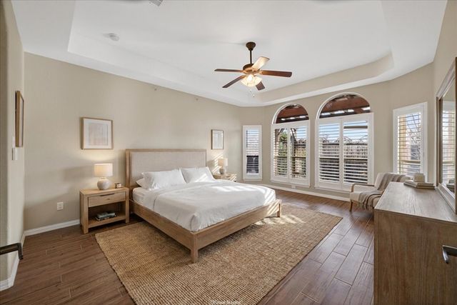 829 Greenwood Drive, Burleson, TX 76028