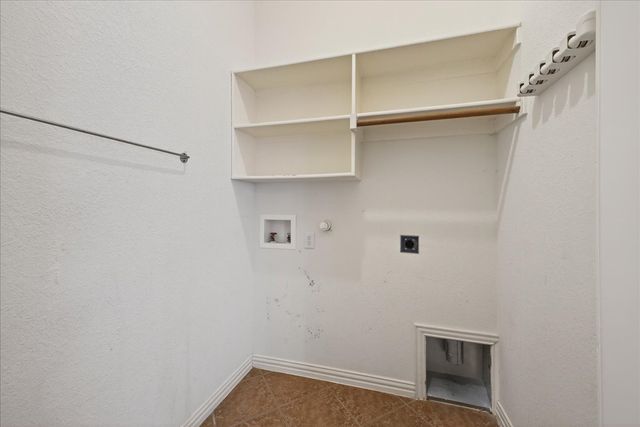 829 Greenwood Drive, Burleson, TX 76028