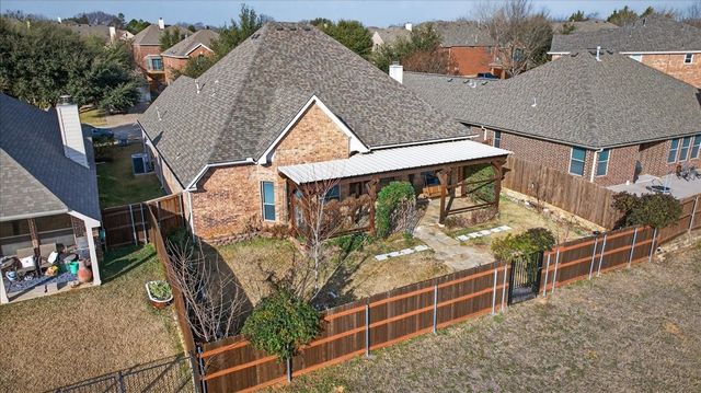 829 Greenwood Drive, Burleson, TX 76028