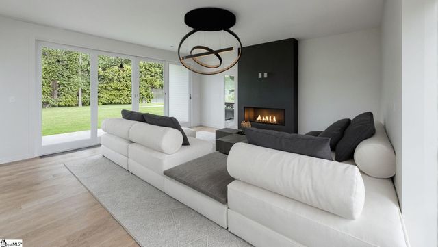 2063 Blessed Drive, Inman, SC 29349