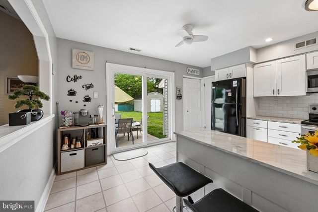 11 OLD MILL RD, Sewell, NJ 08080