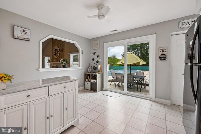 11 OLD MILL RD, Sewell, NJ 08080