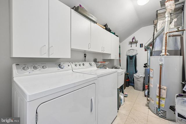 11 OLD MILL RD, Sewell, NJ 08080