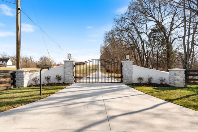 2996 S Rutland Rd, Mount Juliet, TN 37122