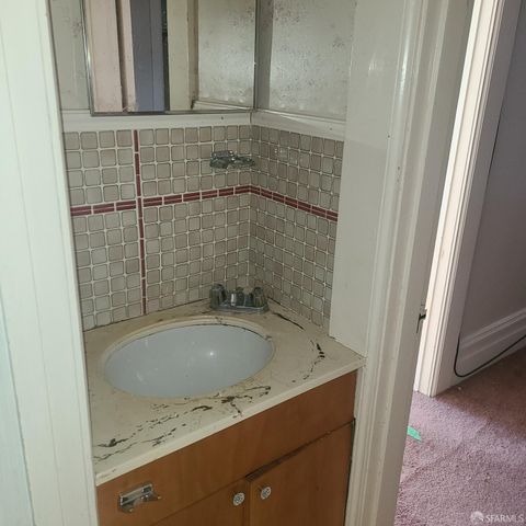 519 12th Avenue, San Francisco, CA 94118