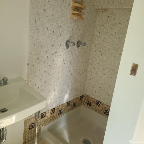 519 12th Avenue, San Francisco, CA 94118