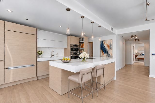 57 E Delaware Place 1802, Chicago, IL 60611