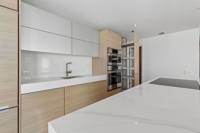57 E Delaware Place 1802, Chicago, IL 60611