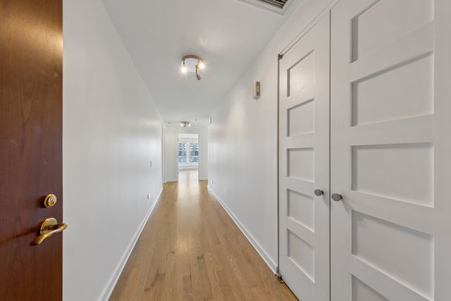 57 E Delaware Place 1802, Chicago, IL 60611