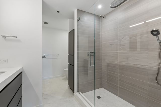 57 E Delaware Place 1802, Chicago, IL 60611
