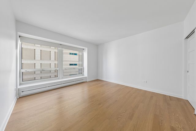 57 E Delaware Place 1802, Chicago, IL 60611