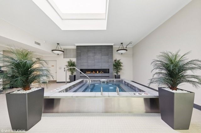 57 E Delaware Place 1802, Chicago, IL 60611