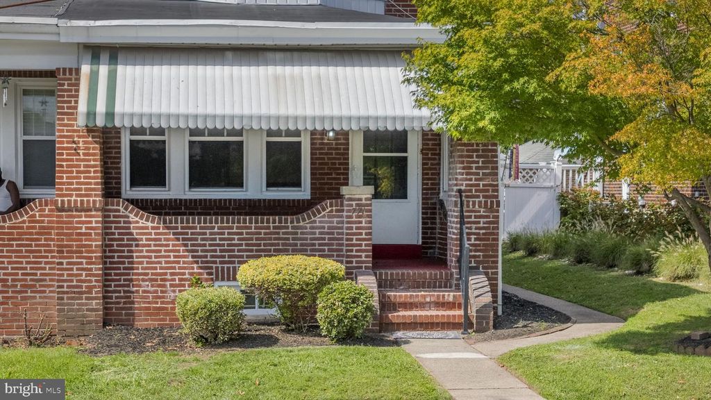 771 N FRANKLIN ST, POTTSTOWN, PA 19464 — photo 2