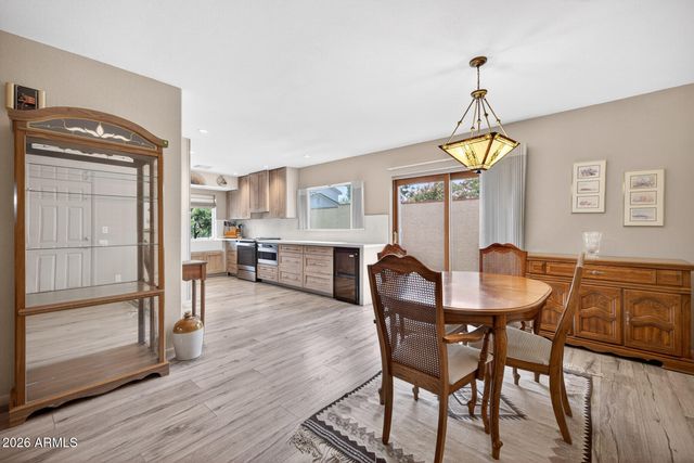 975 E LOBSTER TRAP Lane, Tempe, AZ 85283