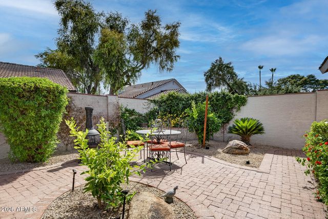 975 E LOBSTER TRAP Lane, Tempe, AZ 85283