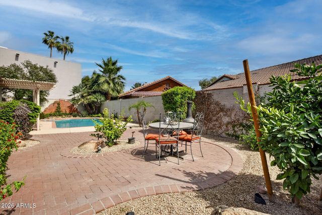 975 E LOBSTER TRAP Lane, Tempe, AZ 85283