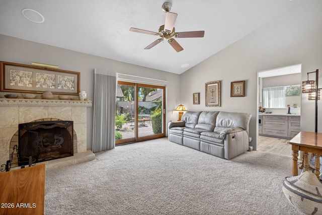 975 E LOBSTER TRAP Lane, Tempe, AZ 85283