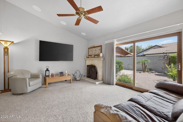 975 E LOBSTER TRAP Lane, Tempe, AZ 85283