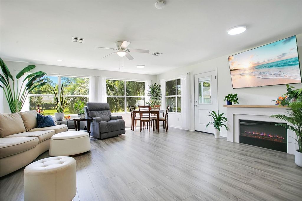 Image 16 of property listing at 32222 SUMMERTREE CIRCLE, Leesburg, FL 34748