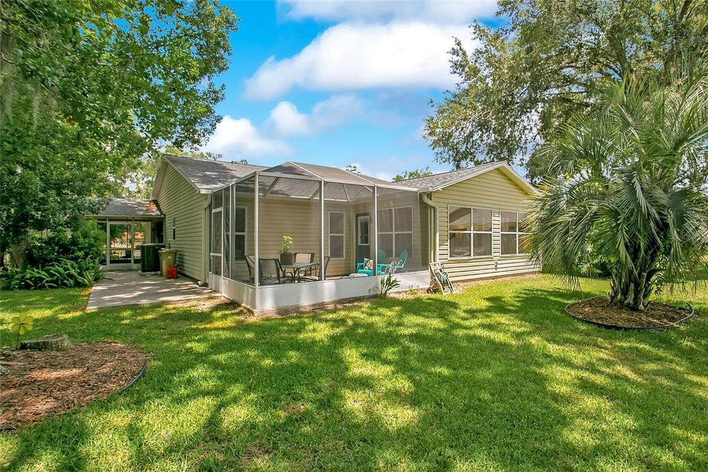 Image 31 of property listing at 32222 SUMMERTREE CIRCLE, Leesburg, FL 34748