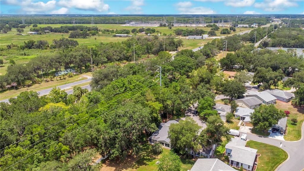 Image 40 of property listing at 32222 SUMMERTREE CIRCLE, Leesburg, FL 34748