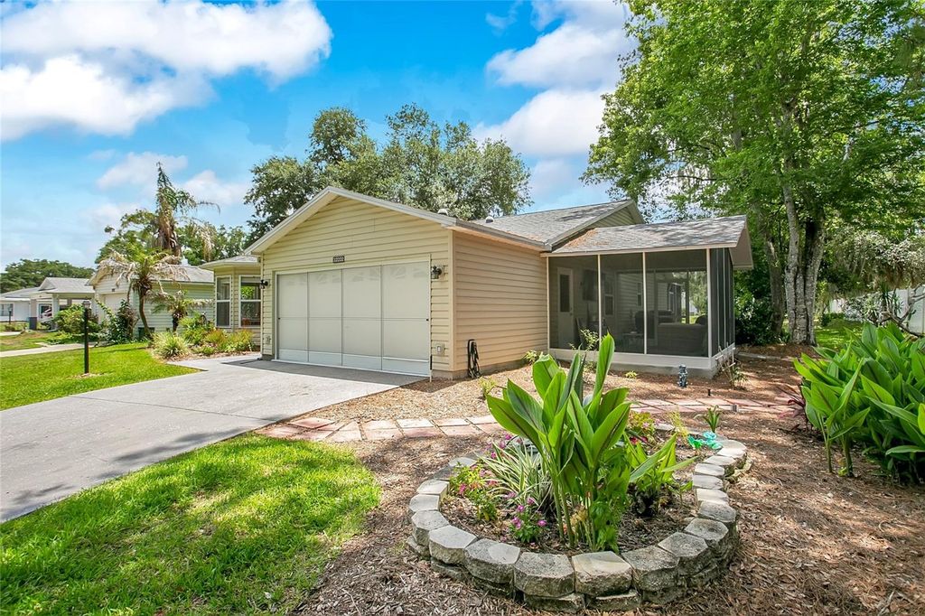 Image 6 of property listing at 32222 SUMMERTREE CIRCLE, Leesburg, FL 34748