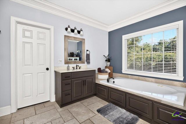 1499 Bonner Gilbert, Macon, GA 31220