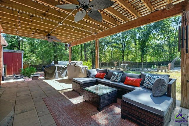 1499 Bonner Gilbert, Macon, GA 31220