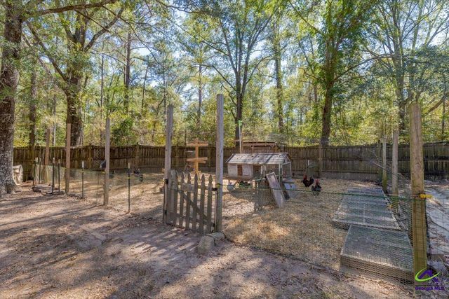 1499 Bonner Gilbert, Macon, GA 31220