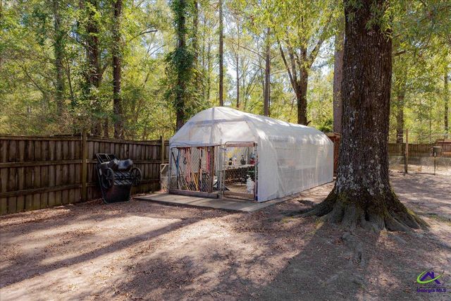 1499 Bonner Gilbert, Macon, GA 31220