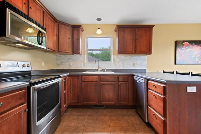 107 SNOW PEAK CT, Columbia, MO 65202