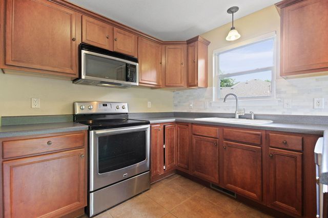 107 SNOW PEAK CT, Columbia, MO 65202