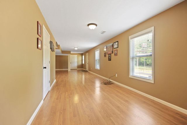 107 SNOW PEAK CT, Columbia, MO 65202