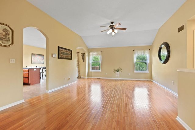 107 SNOW PEAK CT, Columbia, MO 65202